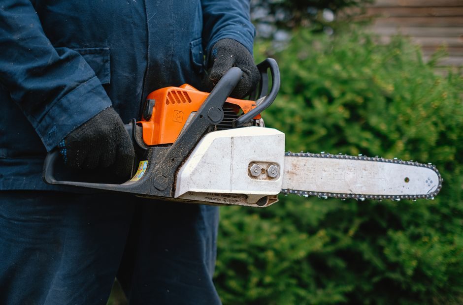 Tron&ccedil;onneuse sans fil UniversalChain 18, guide 20&nbsp;cm Bosch